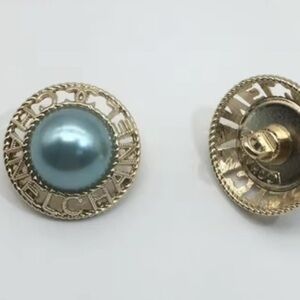 CHANEL Buttons (4)